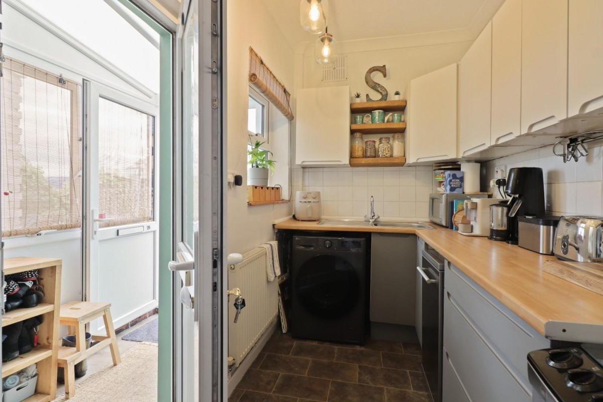 Aisthorpe Road, Woodseats, Sheffield, S8 8SY