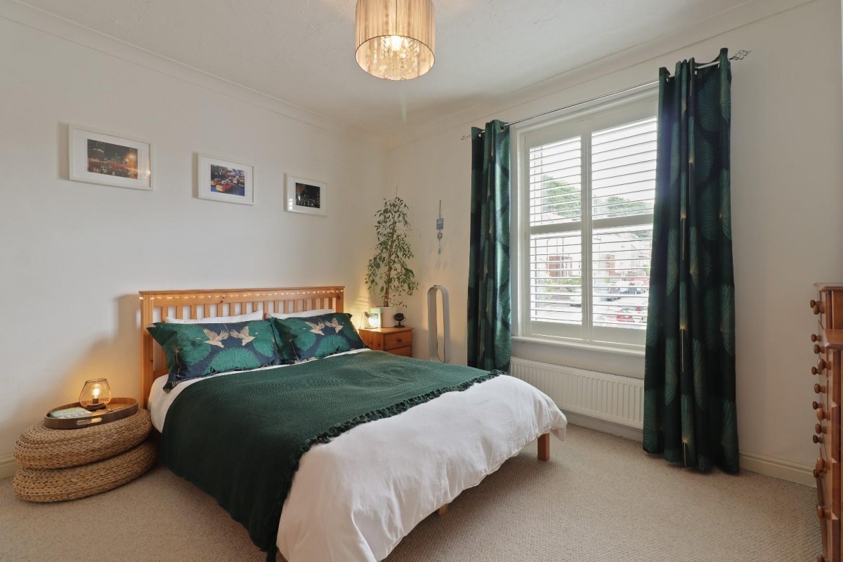 Aisthorpe Road, Woodseats, Sheffield, S8 8SY