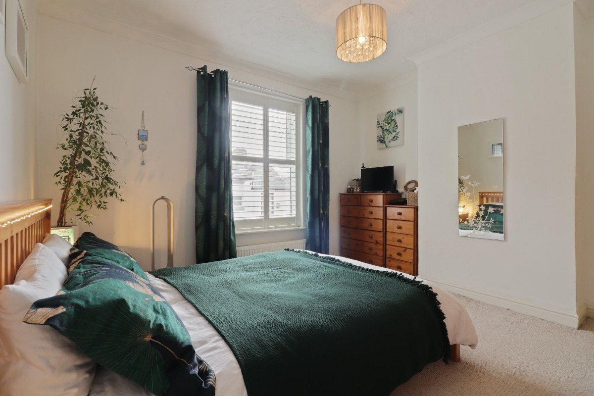 Aisthorpe Road, Woodseats, Sheffield, S8 8SY