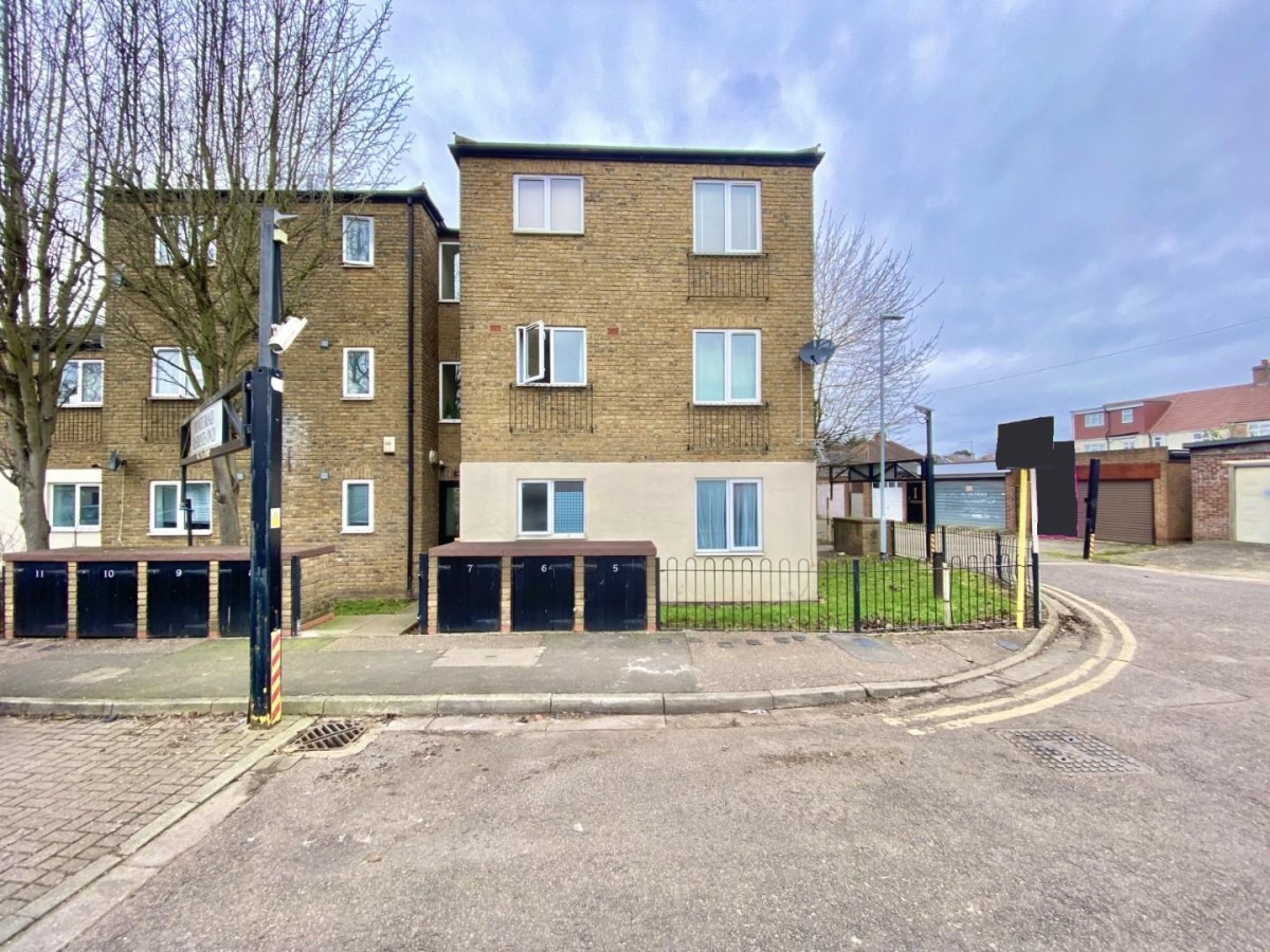 Copthorne Mews, Hayes