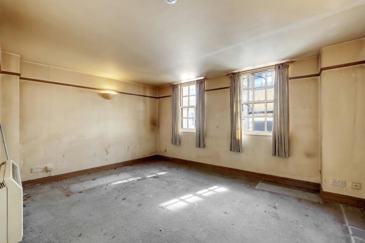 Cleveland Grove, London, E1