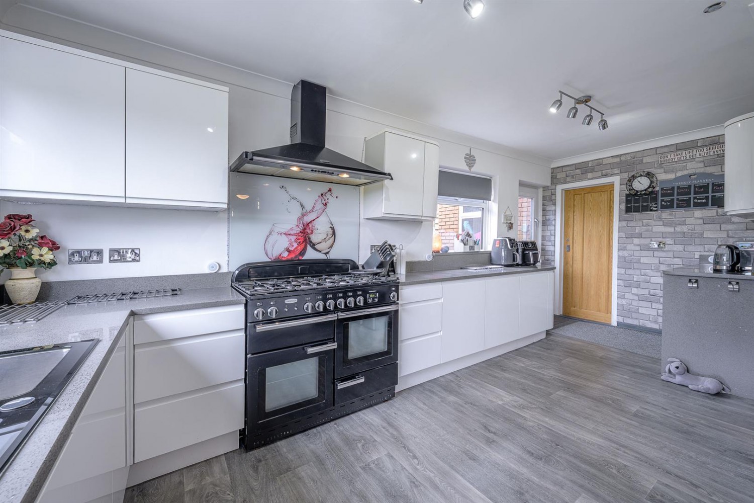 4 bedroom House for sale in Park Dingle, Bewdley, DY12 2JY