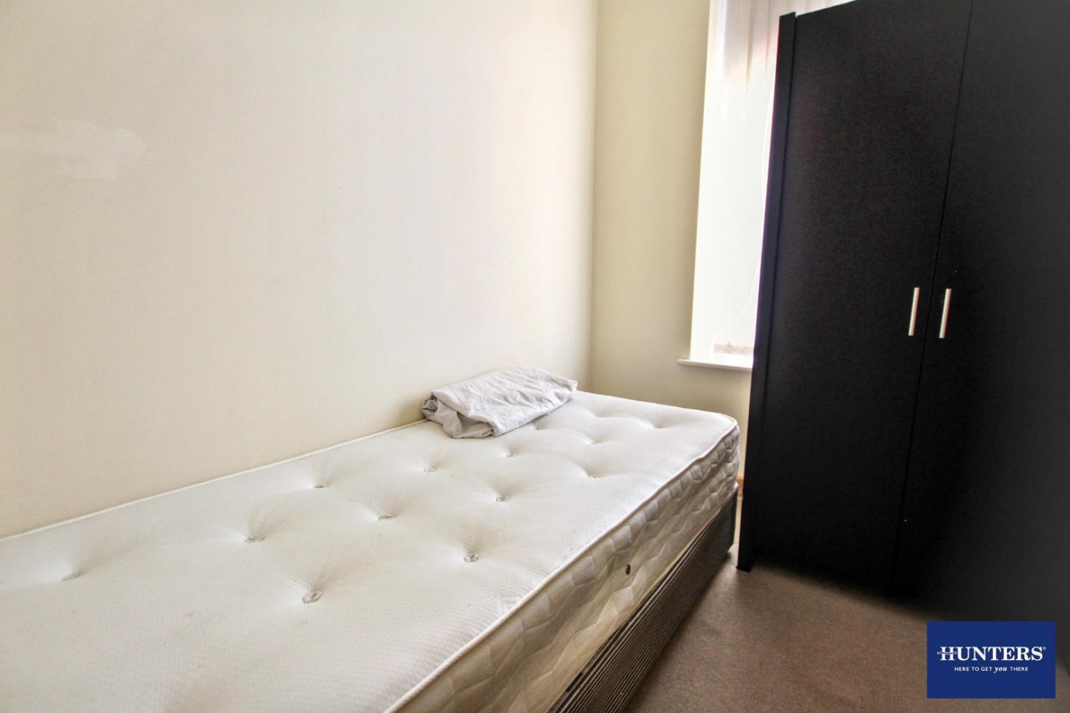 2 bedroom Flat to let in Sunbridge Road, Bradford, West Yorkshire, BD1