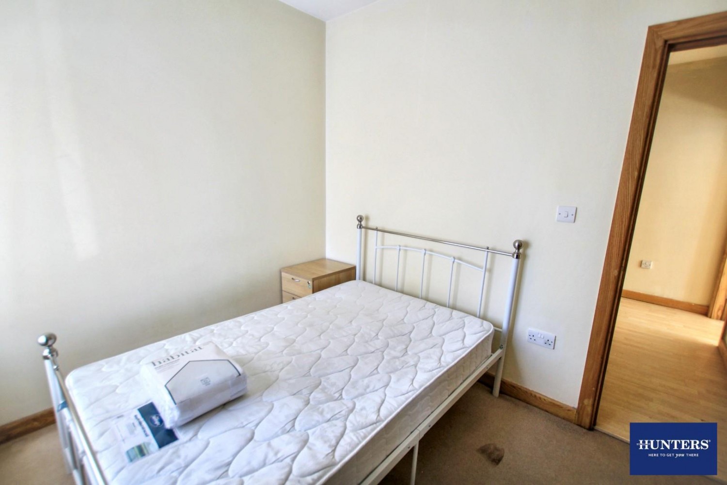 2 bedroom Flat to let in Sunbridge Road, Bradford, West Yorkshire, BD1