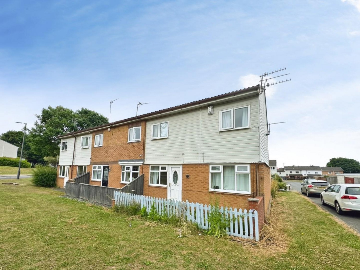 2 bedroom House for sale in Cheviot Place, Peterlee, County Durham, SR8 2PG