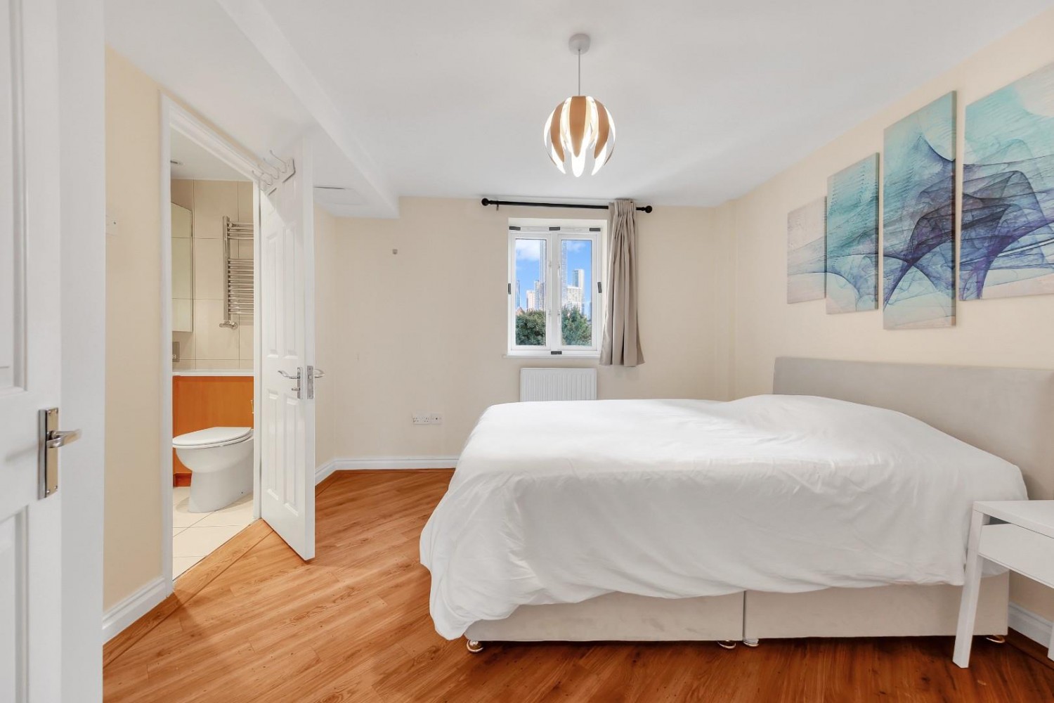 2 bedroom Flat to let in Rotherhithe Street, London SE16