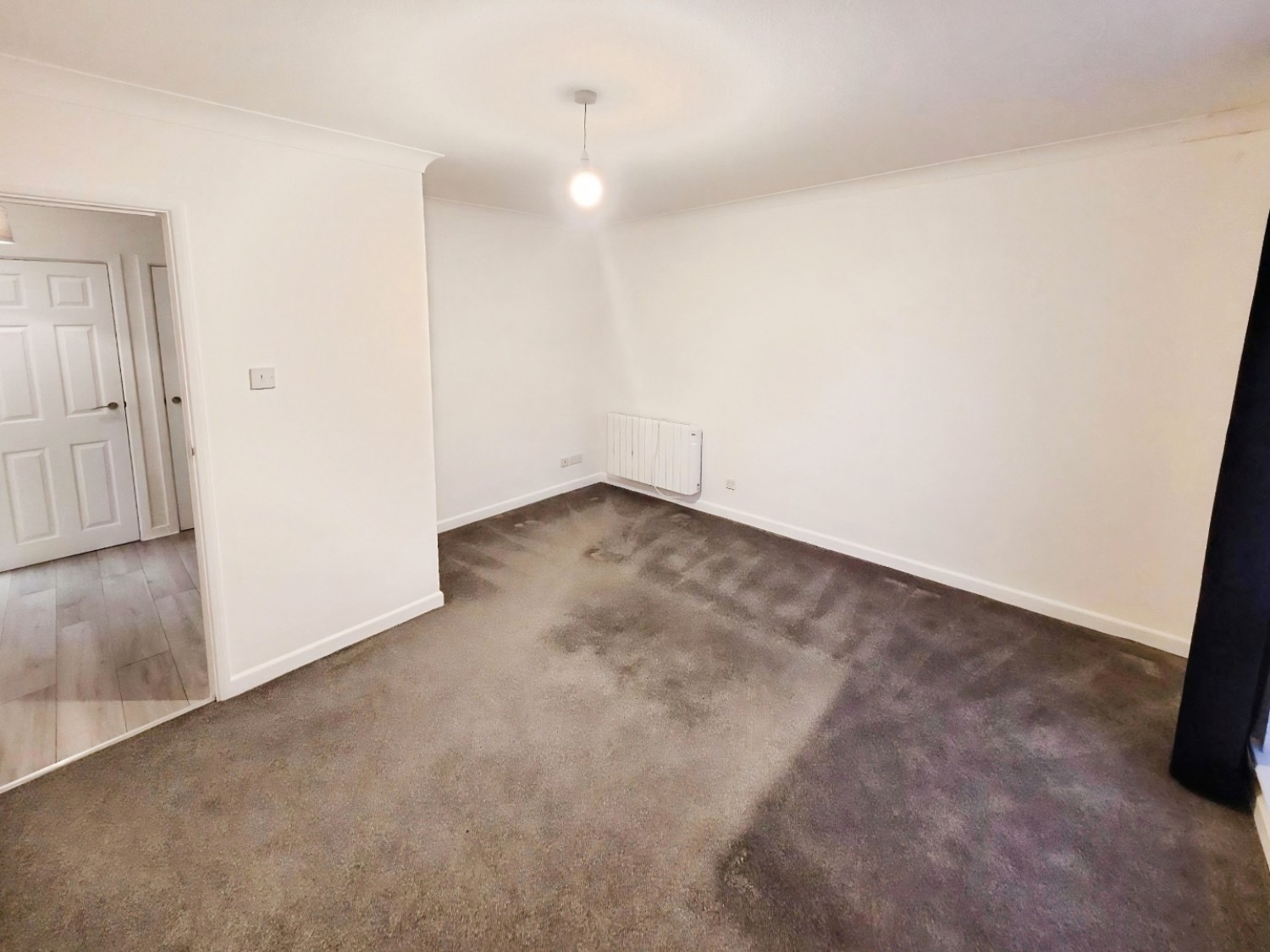 2 bedroom Flat to let in Guildford House, New Romney, Kent