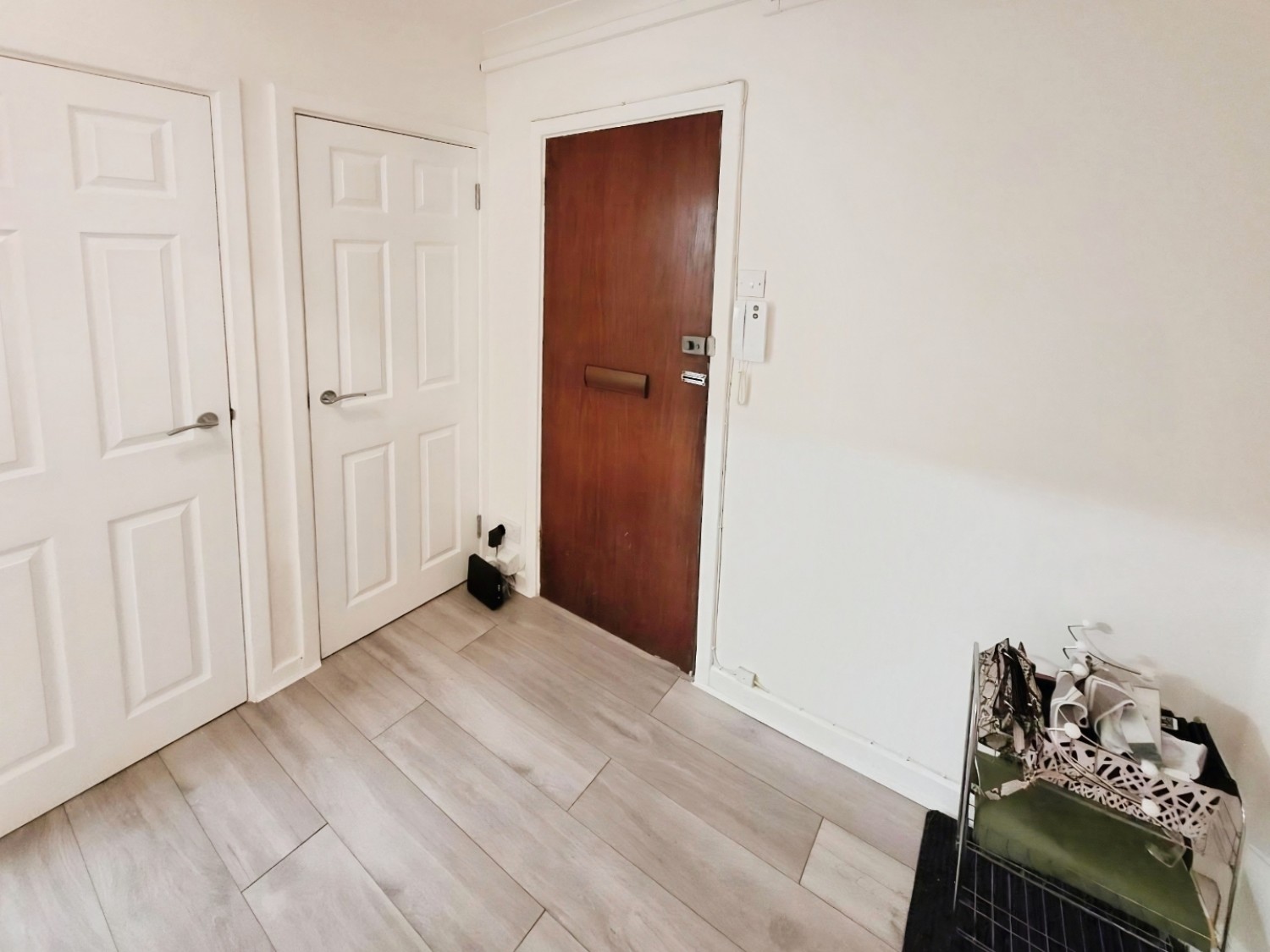 2 bedroom Flat to let in Guildford House, New Romney, Kent