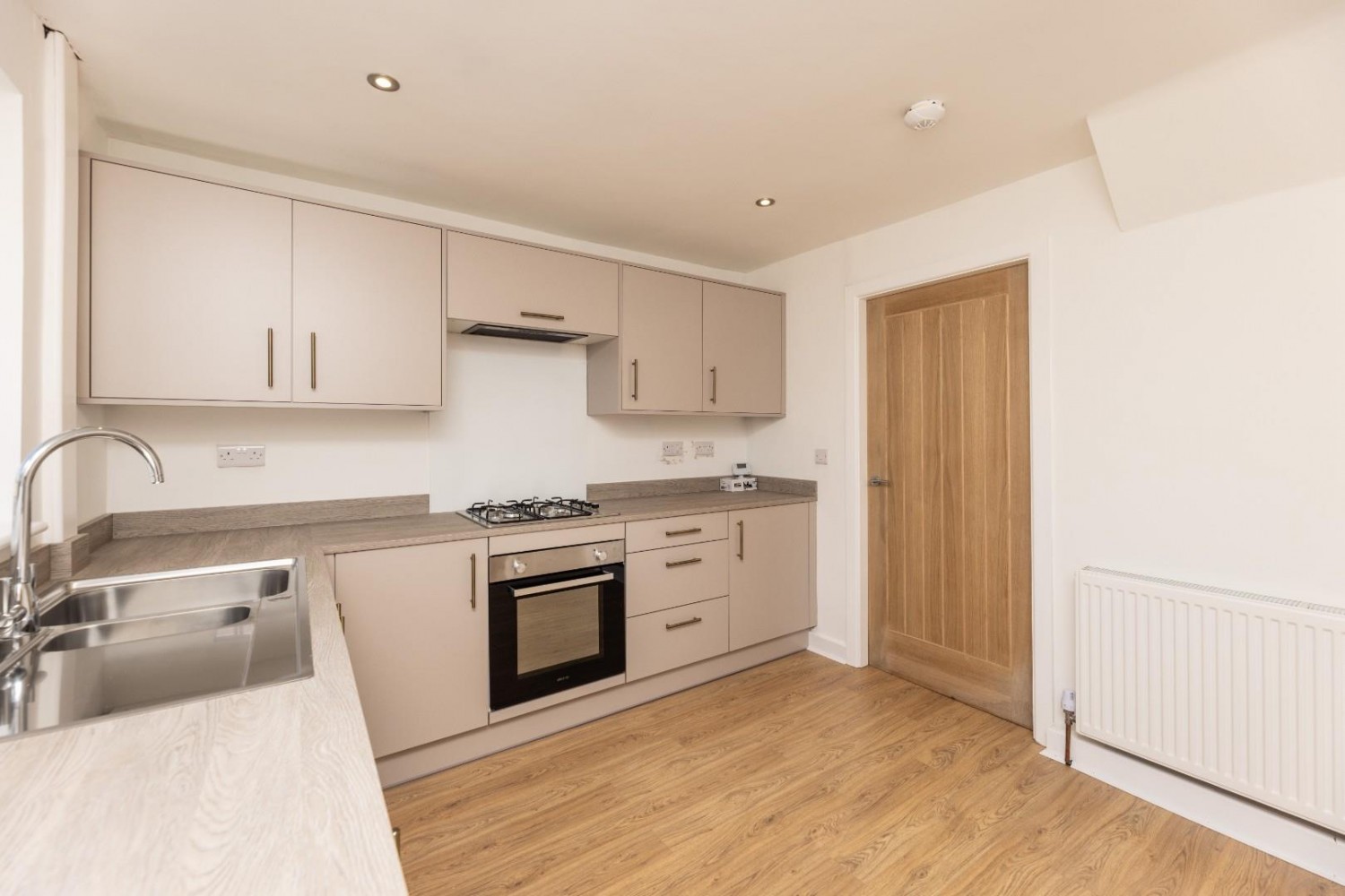 3 bedroom House for sale in Crewe Road, Castleford