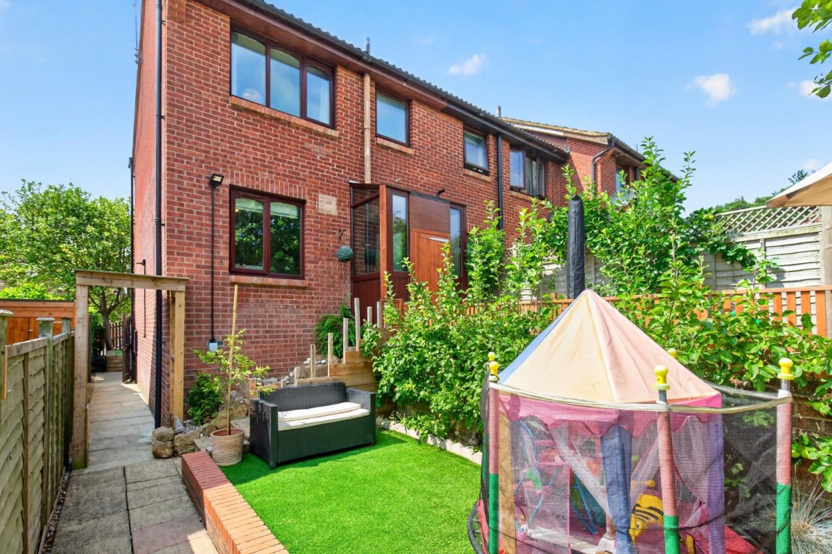 Eavestone Grove, Harrogate