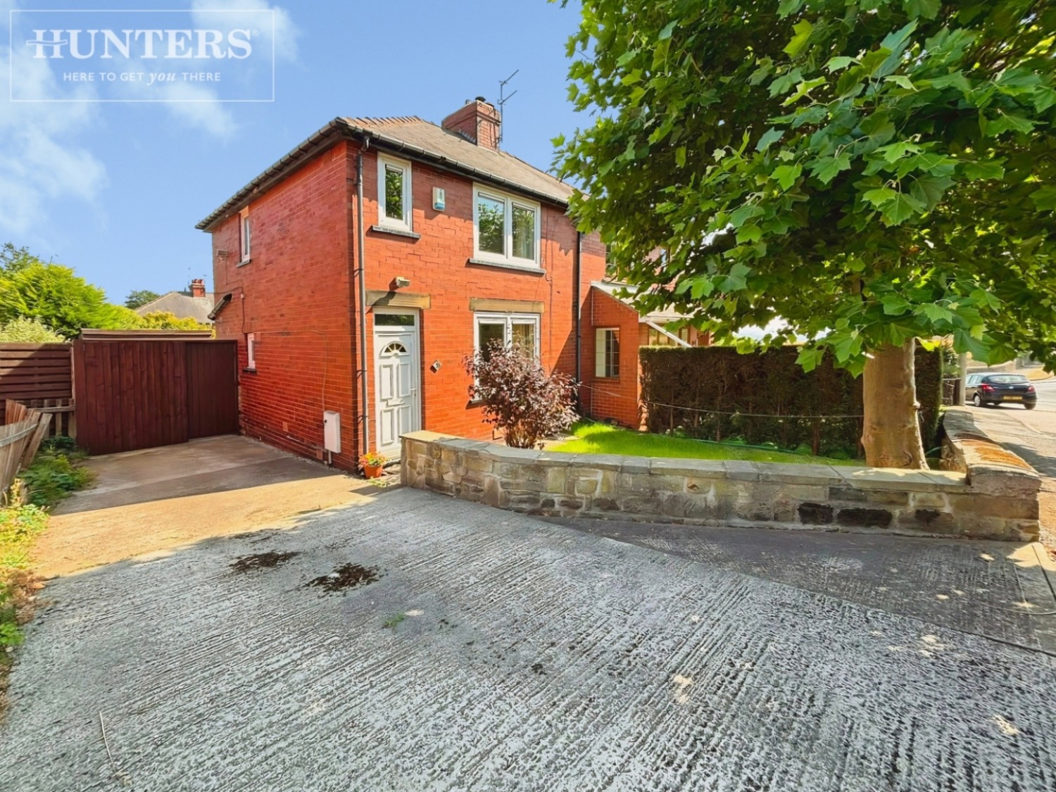 2 bedroom House for sale in Cromwell Mount, Worsbrough, Barnsley