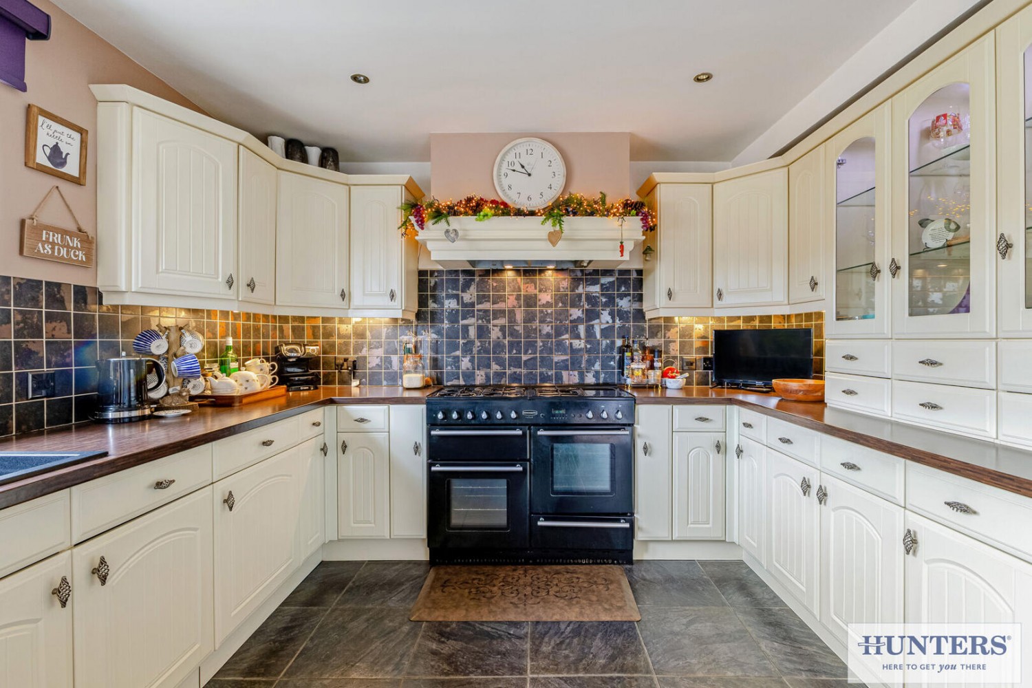 4 bedroom House for sale in Silverdale Drive, Guiseley, Leeds