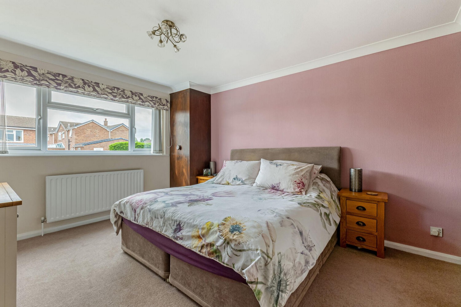 4 bedroom House for sale in Silverdale Drive, Guiseley, Leeds