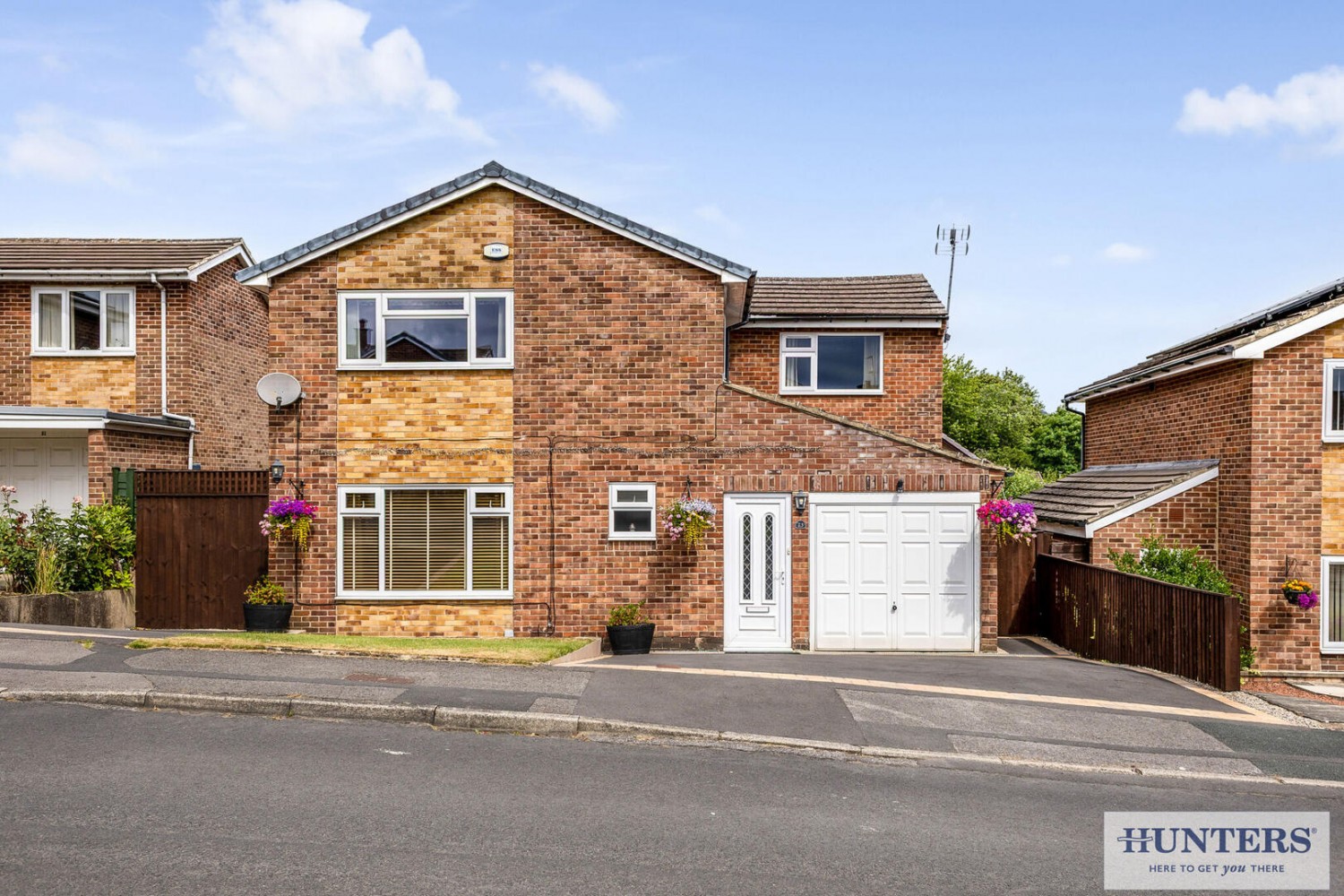 4 bedroom House for sale in Silverdale Drive, Guiseley, Leeds