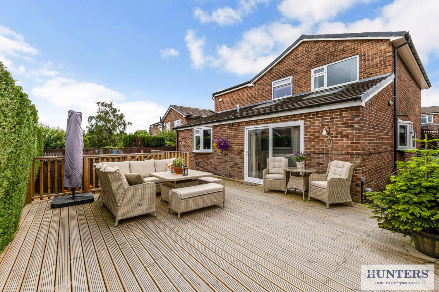 4 bedroom House for sale in Silverdale Drive, Guiseley, Leeds