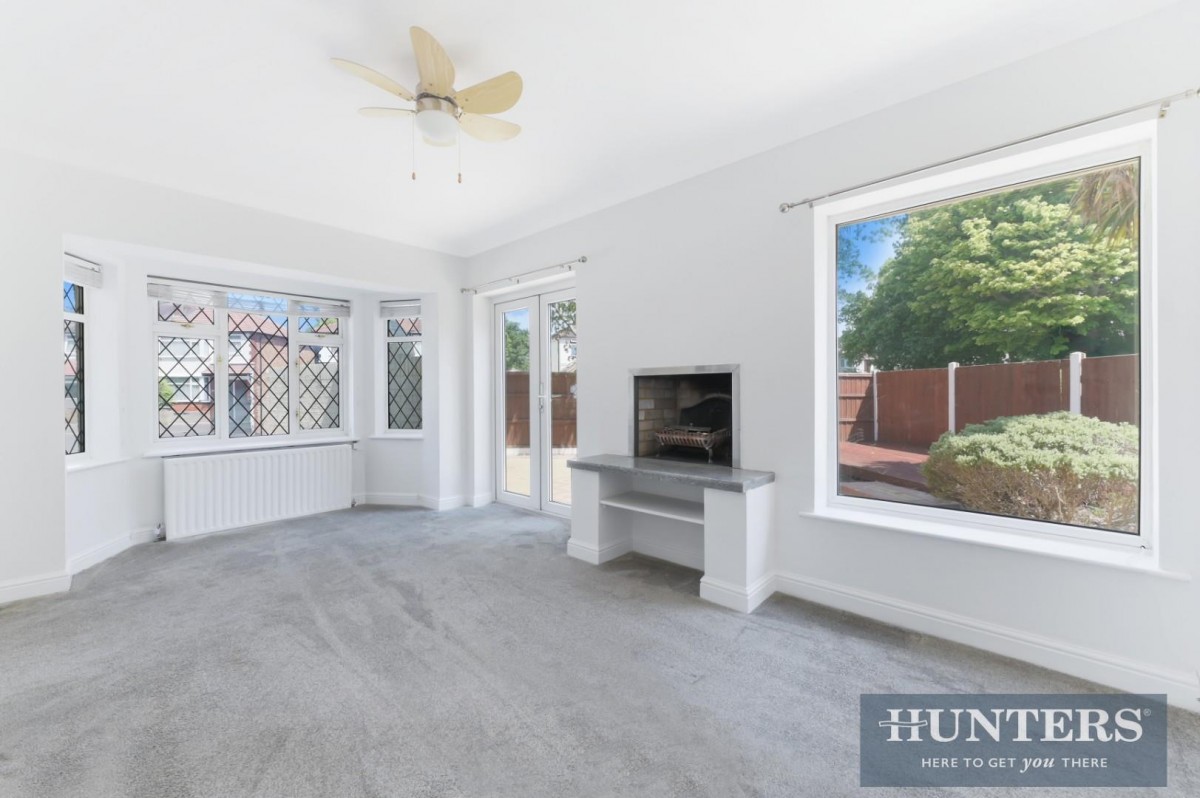 Petersfield Road, Staines-Upon-Thames
