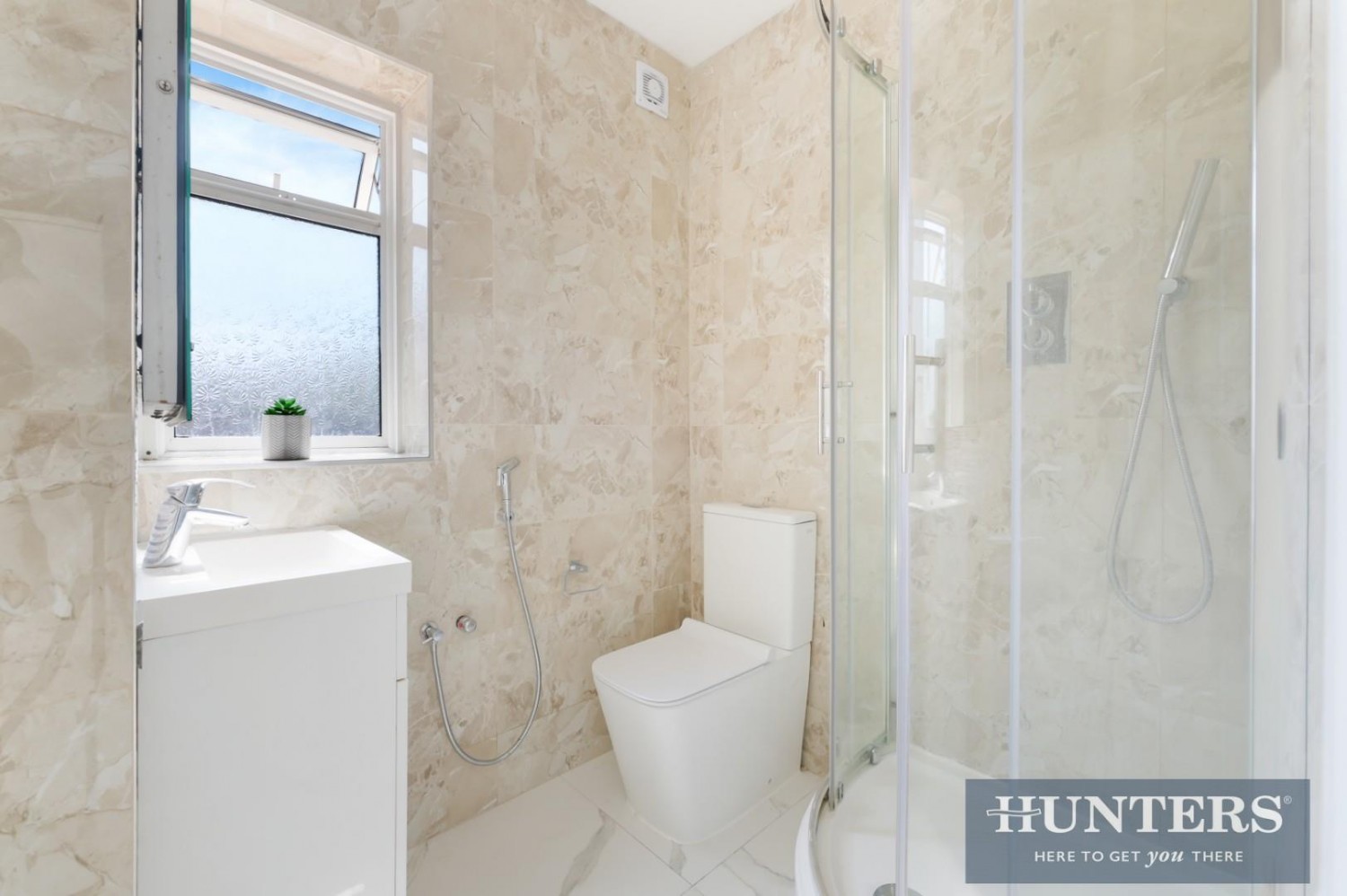 5 bedroom House for sale in Petersfield Road, Staines-Upon-Thames
