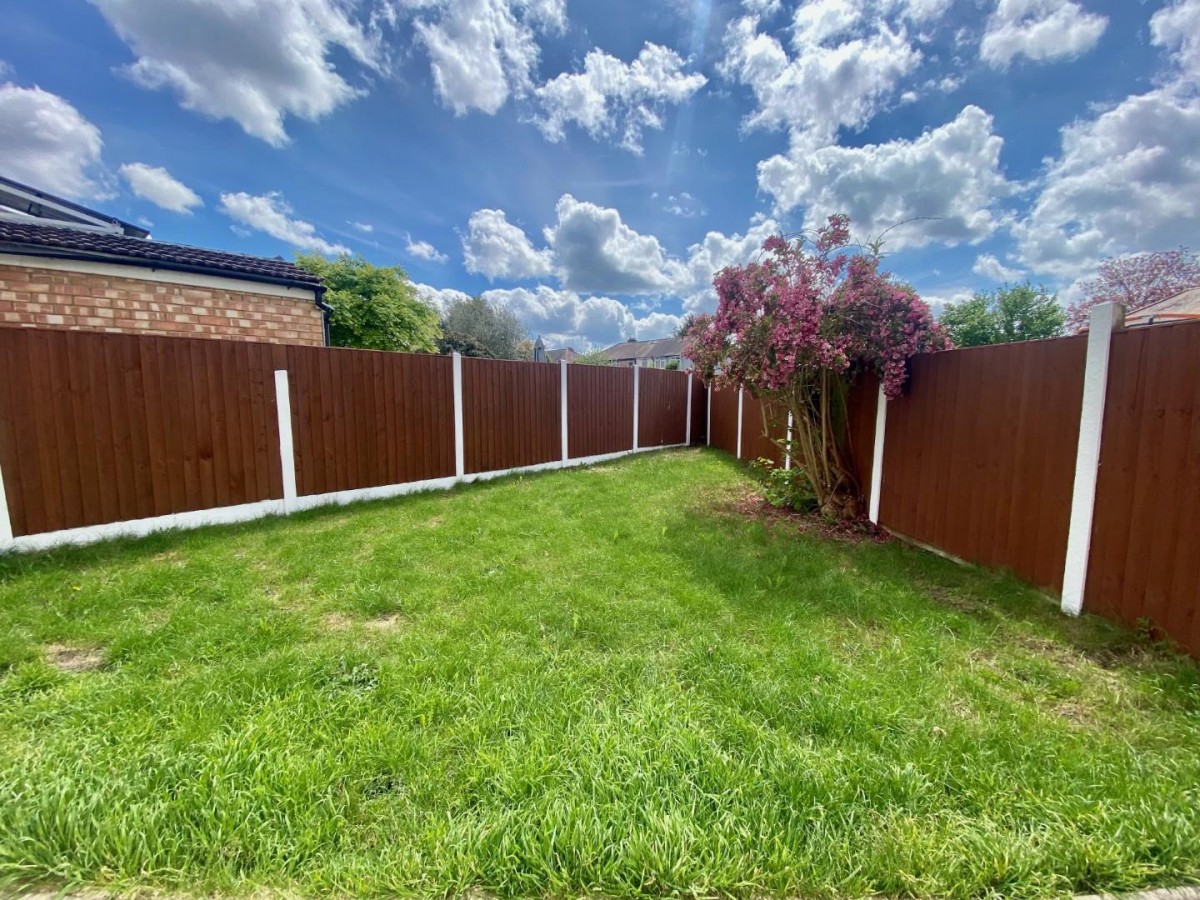 Petersfield Road, Staines-Upon-Thames