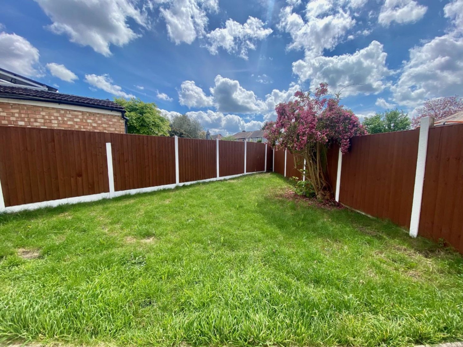 5 bedroom House for sale in Petersfield Road, Staines-Upon-Thames