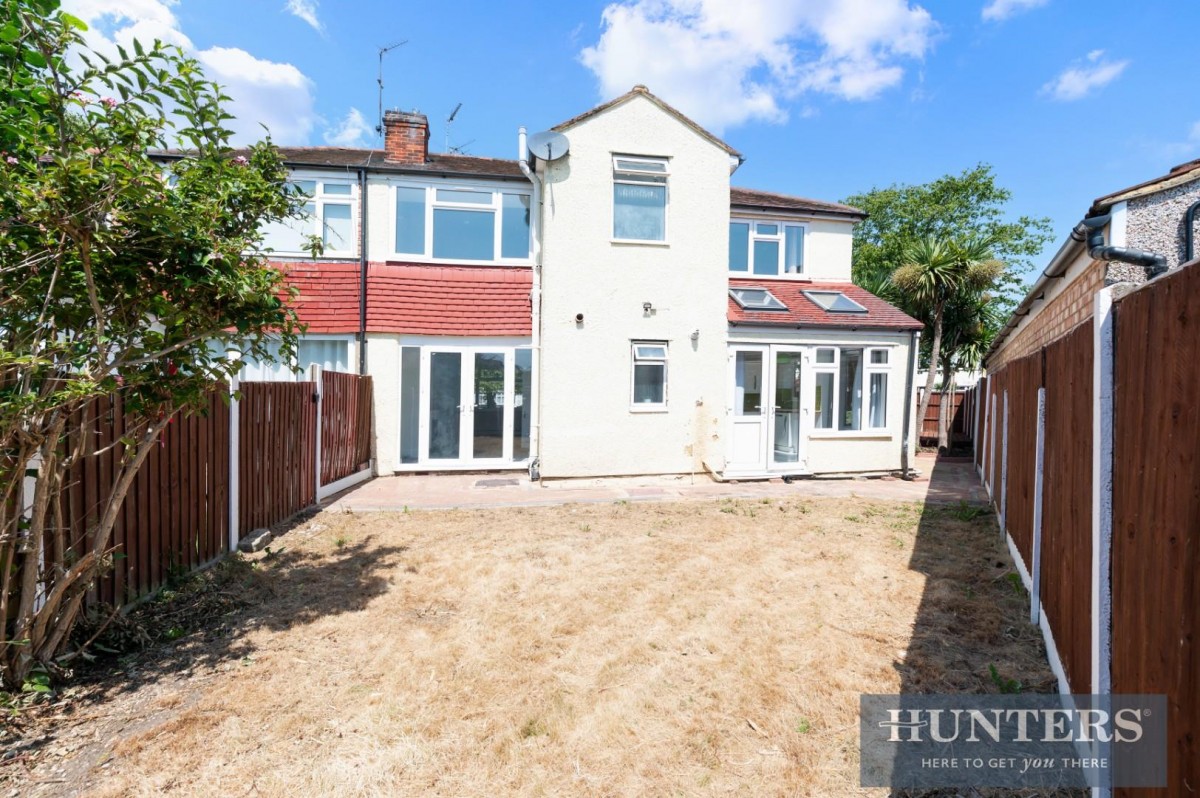 Petersfield Road, Staines-Upon-Thames