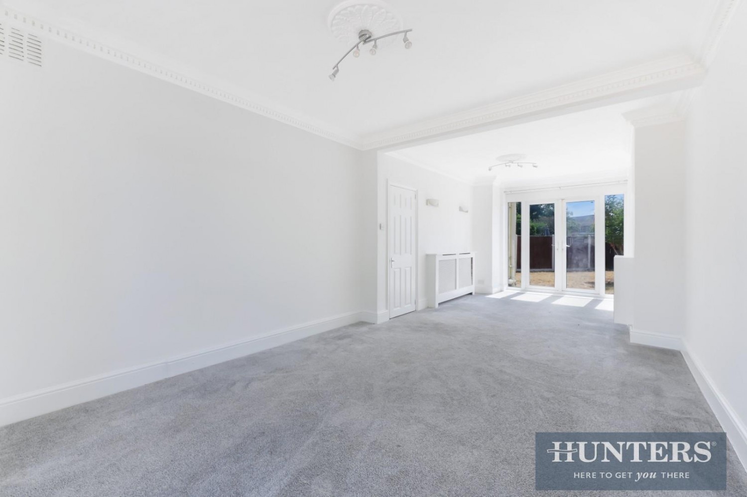 5 bedroom House for sale in Petersfield Road, Staines-Upon-Thames