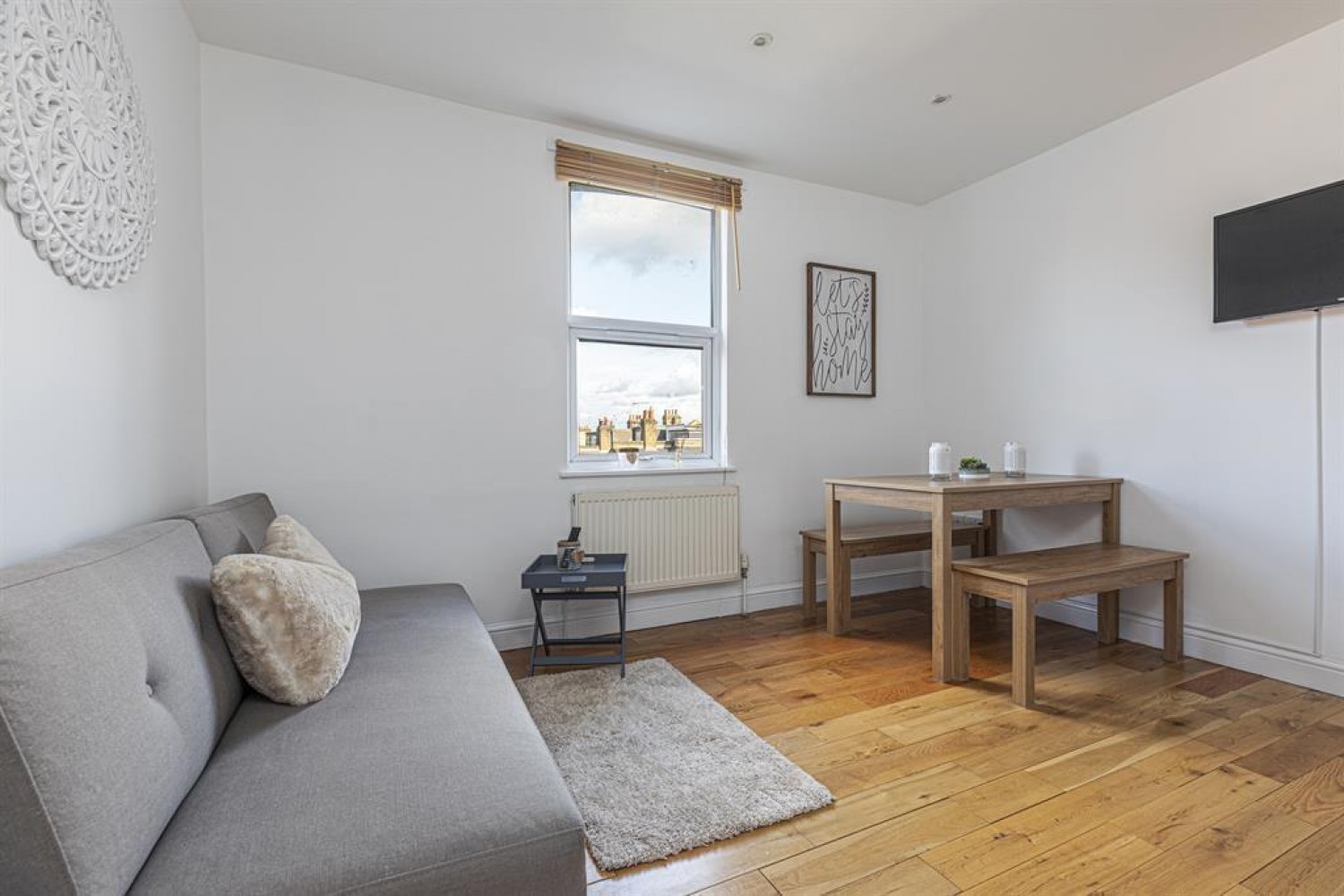 1 bedroom Flat to let in Salusbury Road , London, NW6