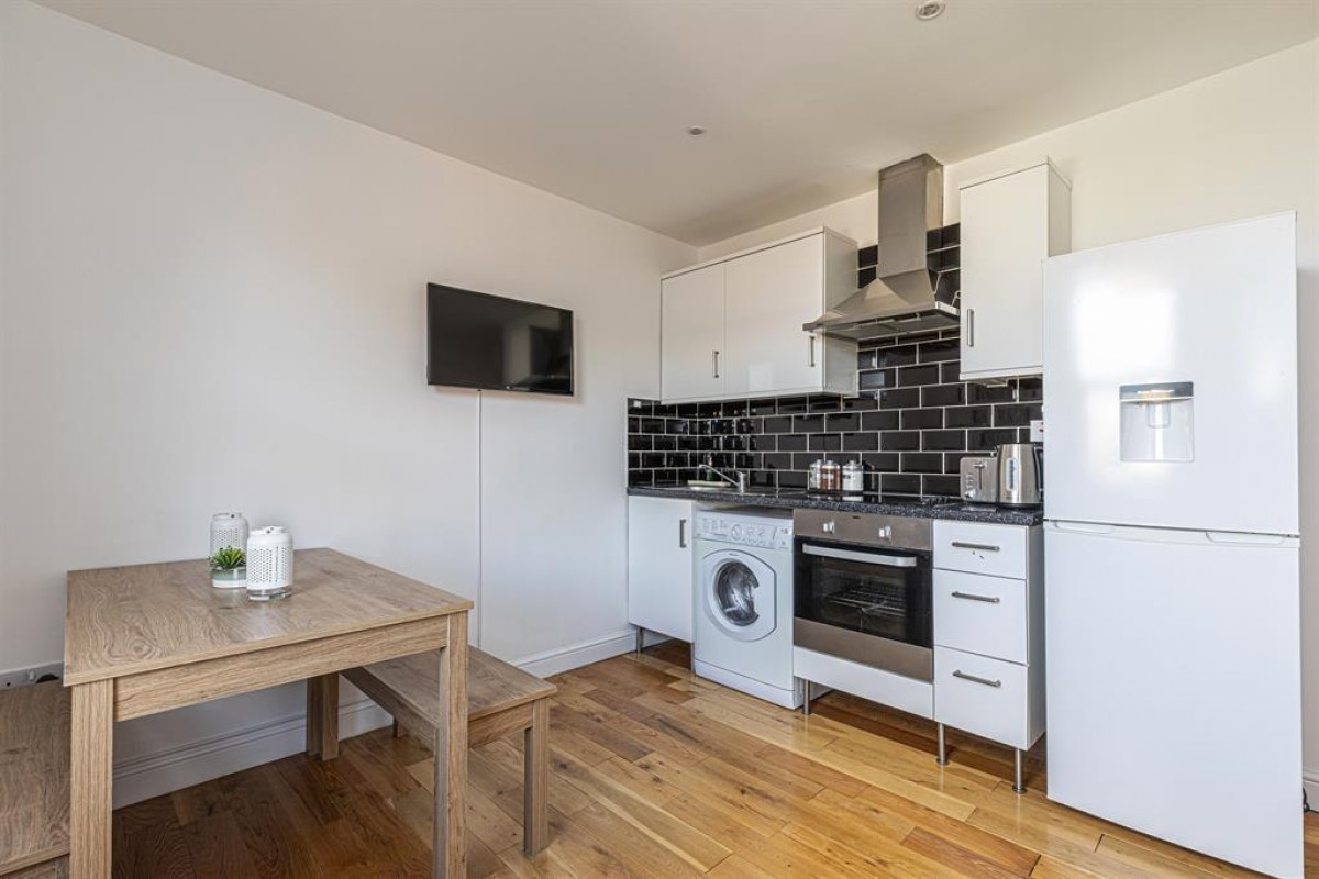 Salusbury Road , London, NW6