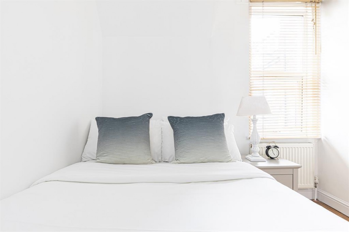 Salusbury Road , London, NW6