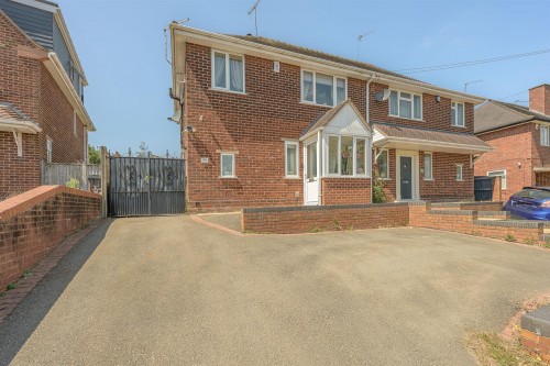 Shenstone Avenue, Norton, Stourbridge, DY8 3EH