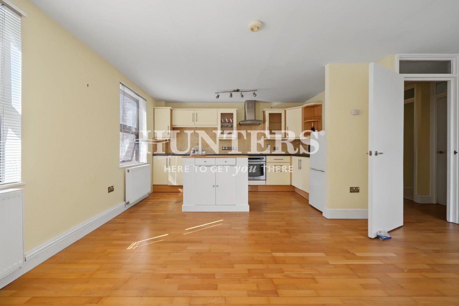 1 bedroom Flat to let in Cavendish Road NW6