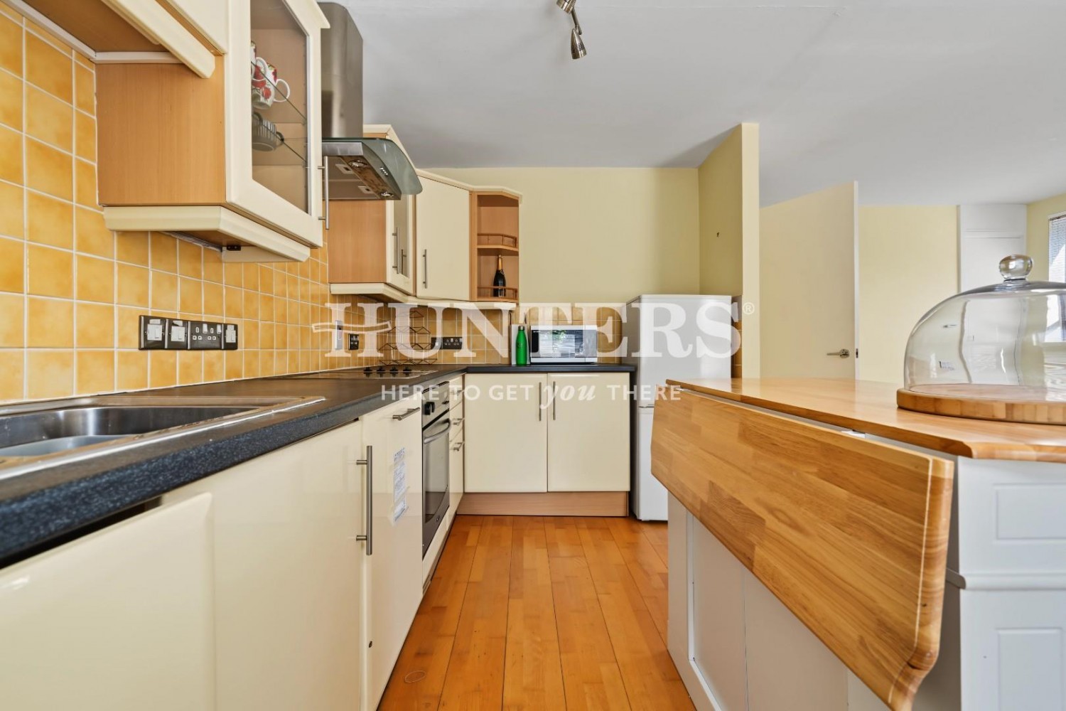 1 bedroom Flat to let in Cavendish Road NW6