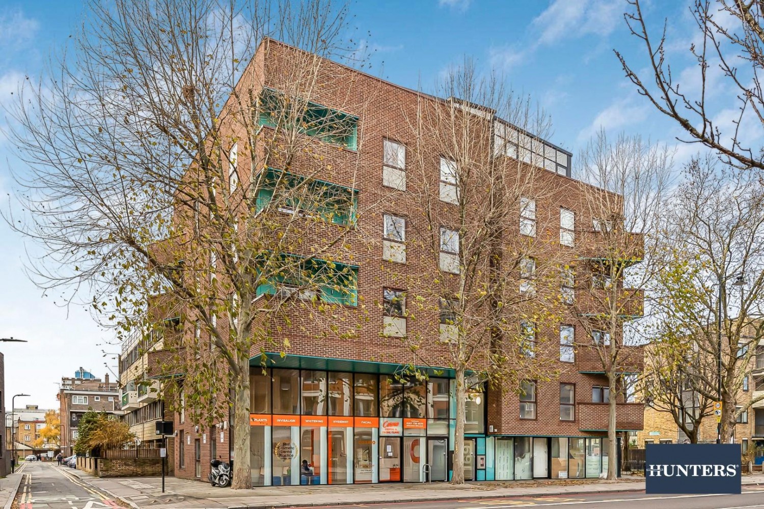 3 bedroom Flat to let in Kingsland Road, Shoreditch, E2
