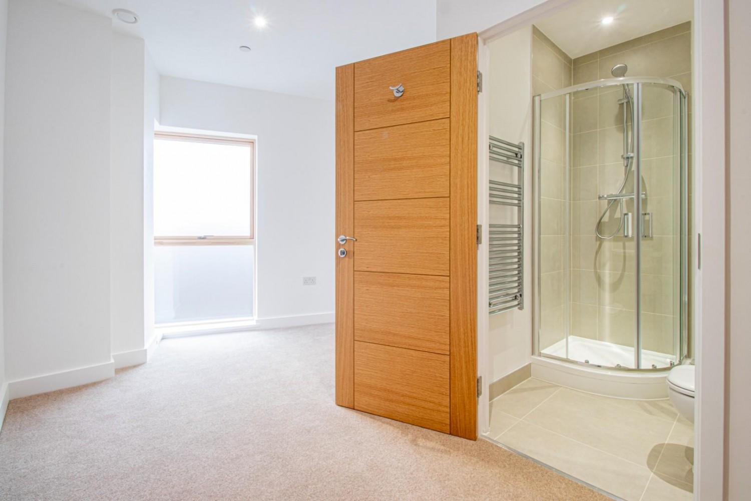 3 bedroom Flat to let in Kingsland Road, Shoreditch, E2