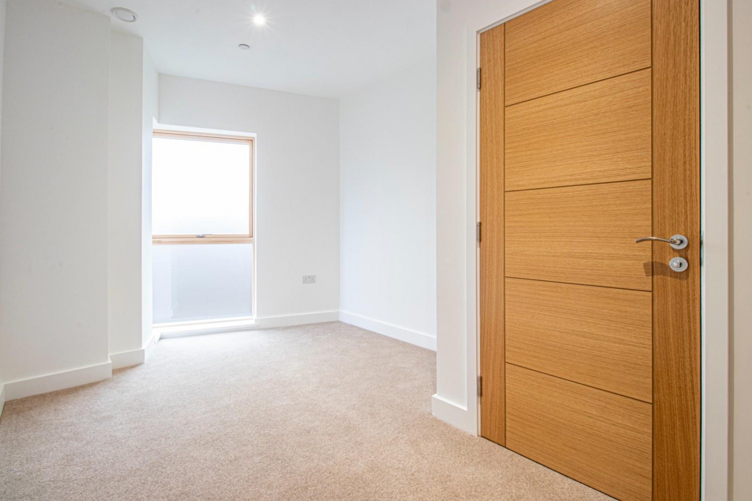 3 bedroom Flat to let in Kingsland Road, Shoreditch, E2