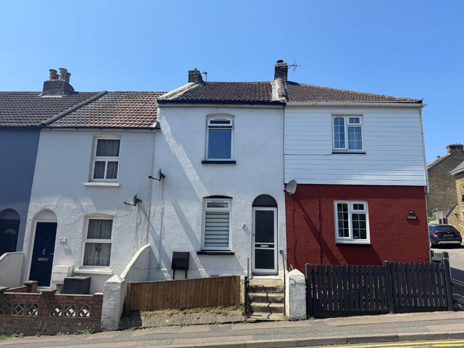 2 bedroom House to let in Bill Street, Strood, Rochester