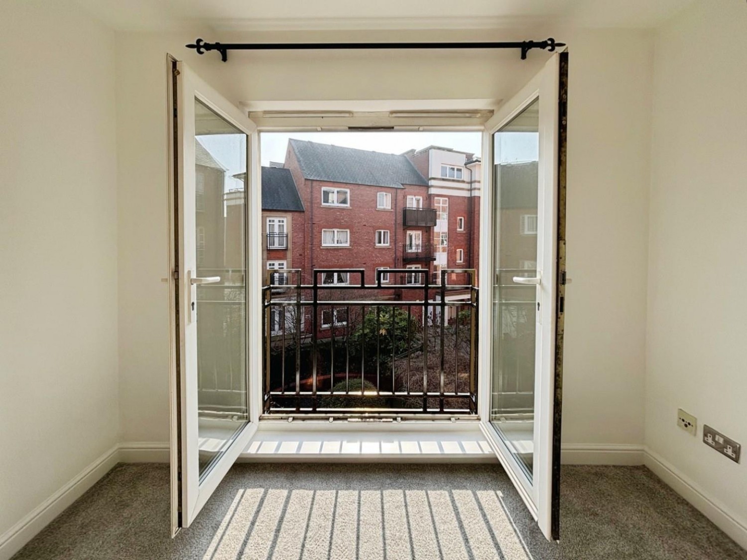 1 bedroom Flat to let in Strand House, Dixon Lane, York