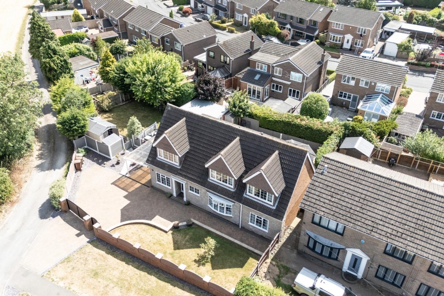 5 bedroom House for sale in Sheepwalk Lane, Castleford