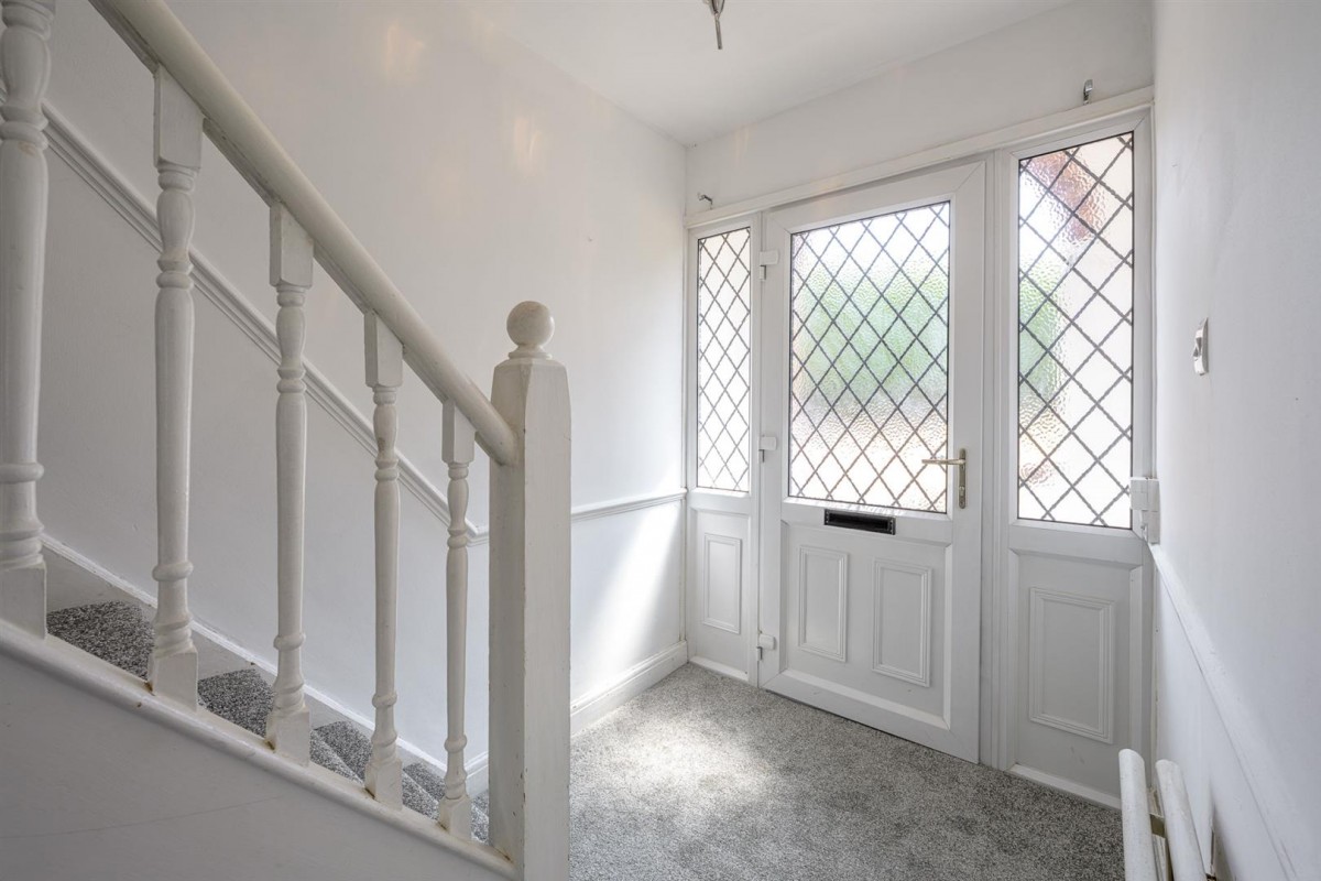 Oak Park Road, Stourbridge, DY8 5YG