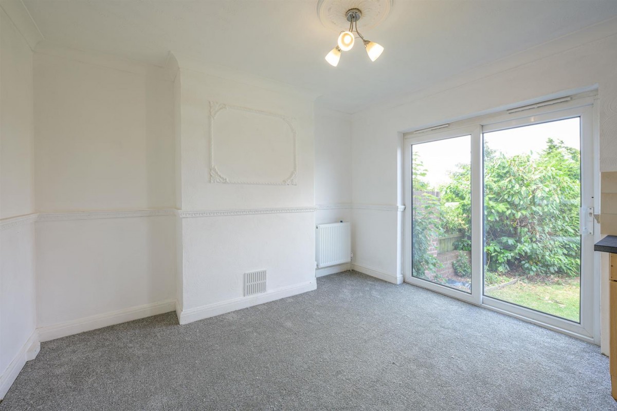 Oak Park Road, Stourbridge, DY8 5YG