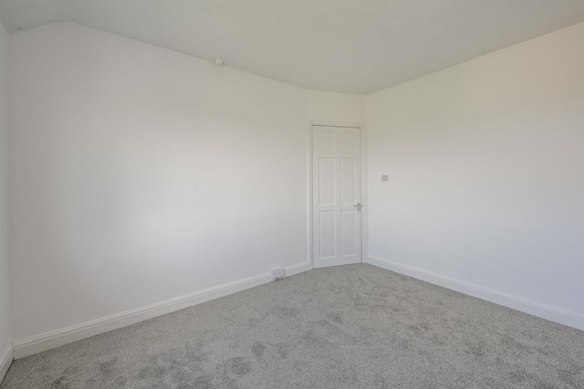 Oak Park Road, Stourbridge, DY8 5YG