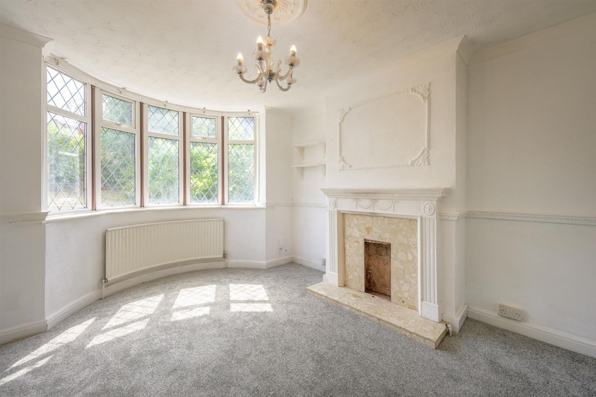 Oak Park Road, Stourbridge, DY8 5YG