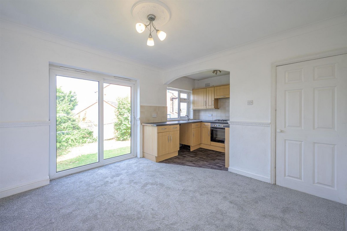 Oak Park Road, Stourbridge, DY8 5YG