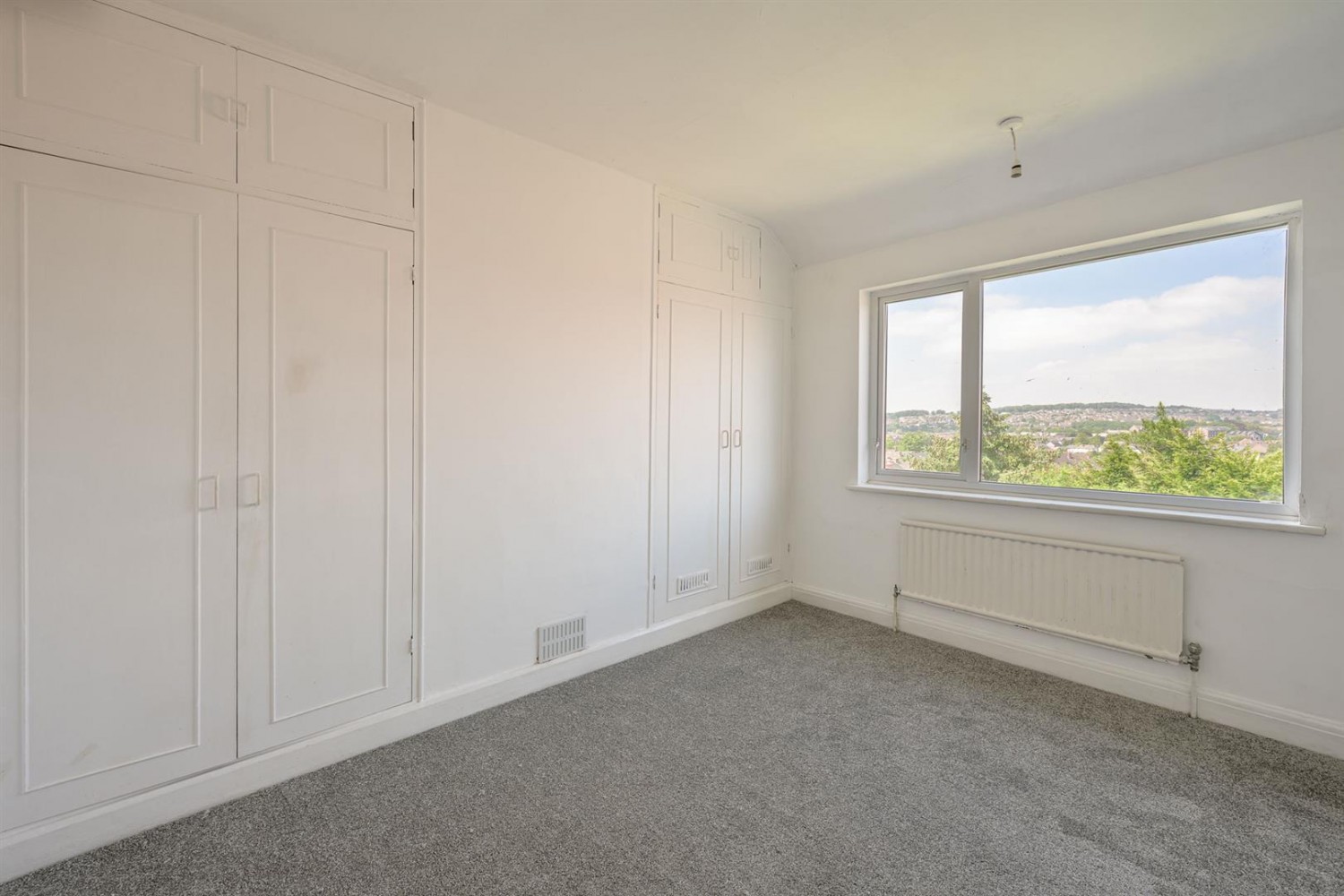 3 bedroom House for sale in Oak Park Road, Stourbridge, DY8 5YG