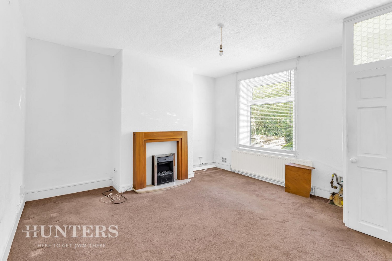 2 bedroom House for sale in Manchester Road, Greenfield, Oldham