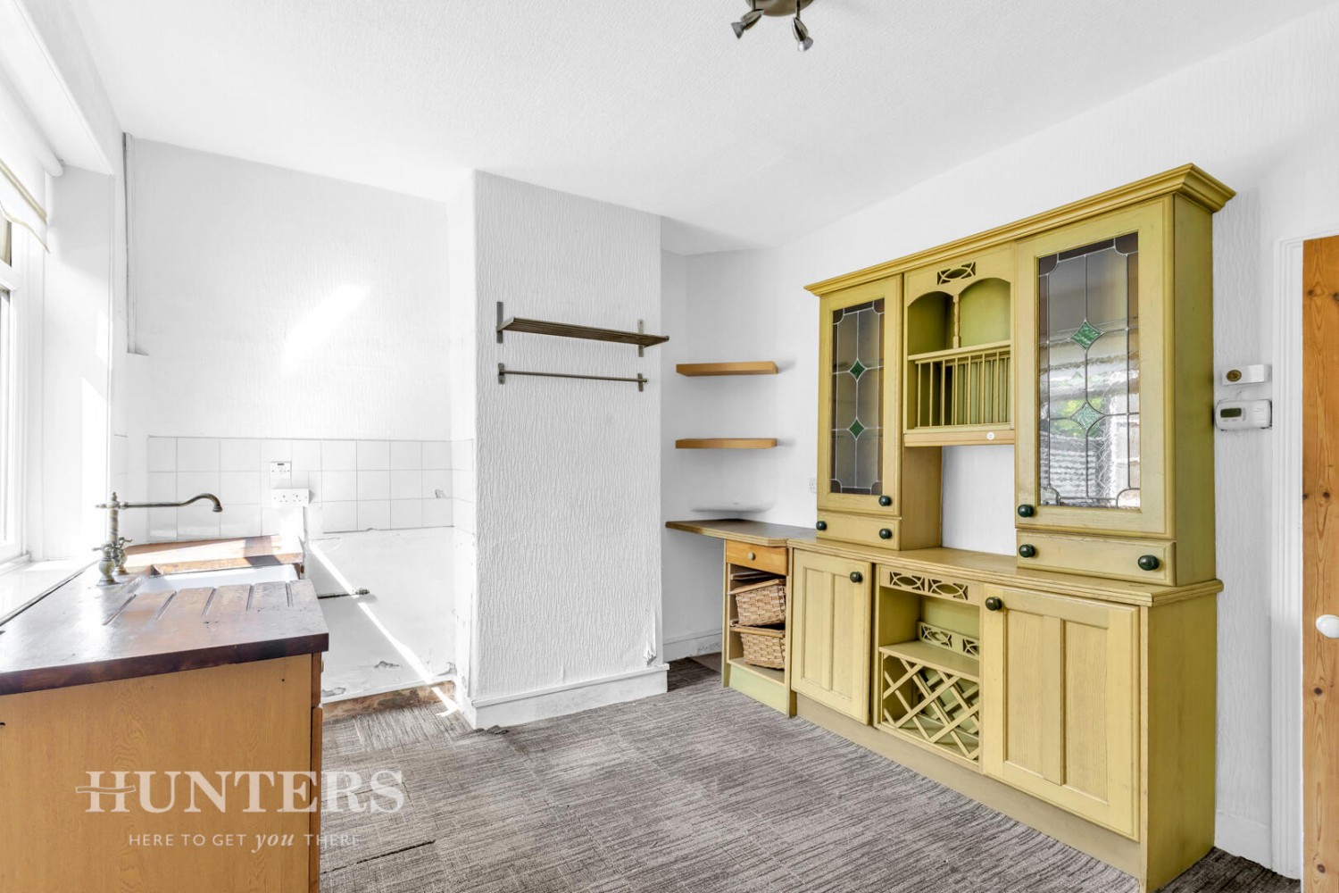 2 bedroom House for sale in Manchester Road, Greenfield, Oldham