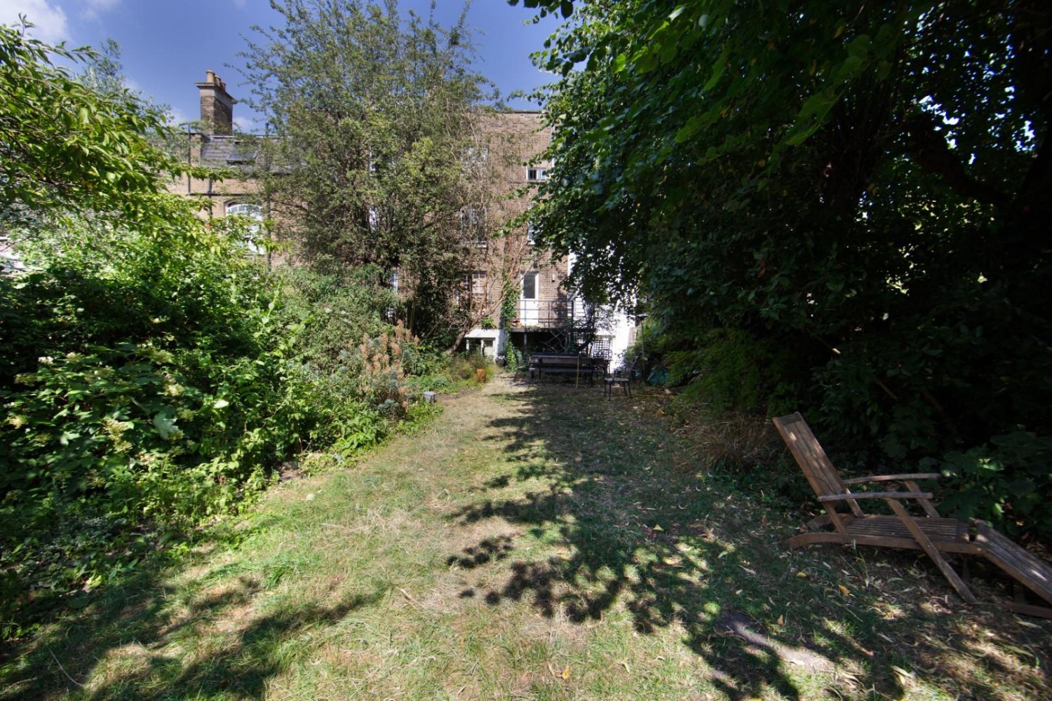 1 bedroom Flat for sale in Asylum Road, London