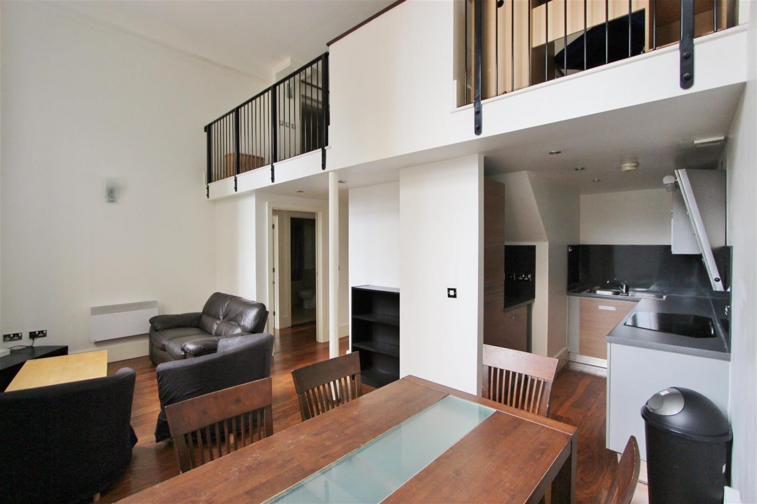 2 bedroom Flat to let in York House, Orchard Lane, Sheffield, S1 2FG