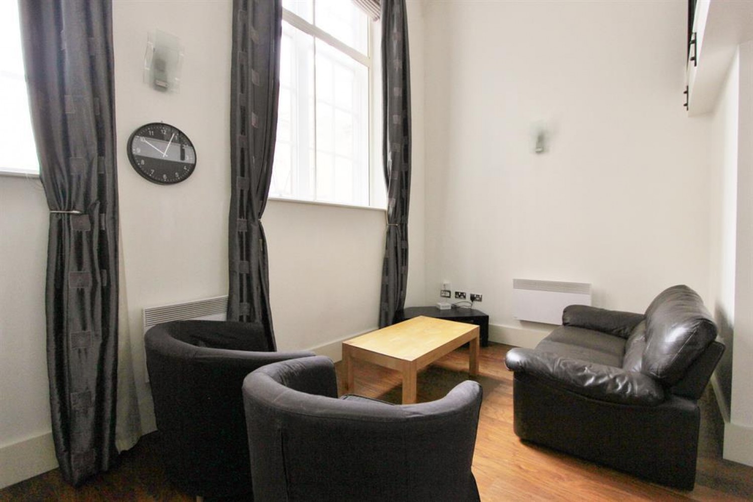 2 bedroom Flat to let in York House, Orchard Lane, Sheffield, S1 2FG