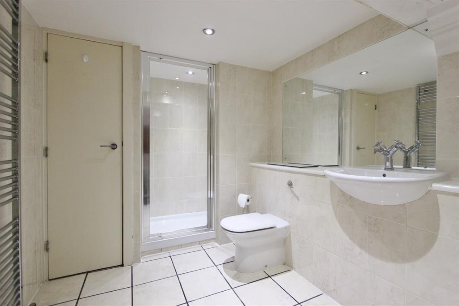2 bedroom Flat to let in York House, Orchard Lane, Sheffield, S1 2FG