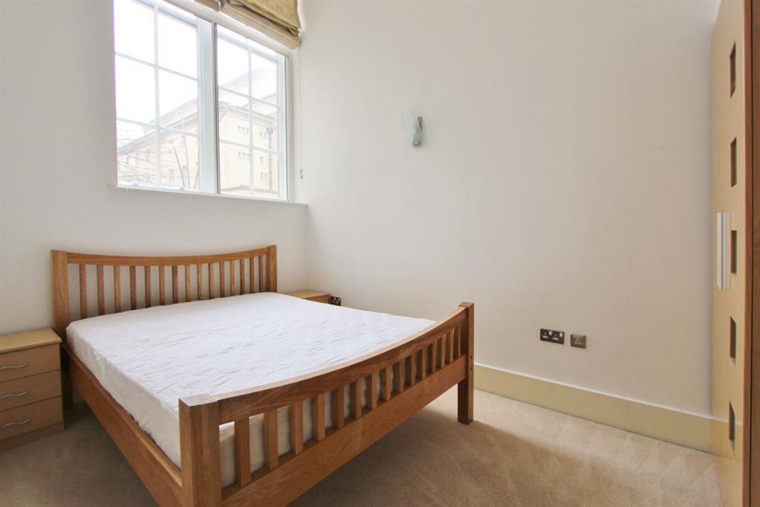 2 bedroom Flat to let in York House, Orchard Lane, Sheffield, S1 2FG